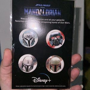 Star Wars The Mandalorian Button Set